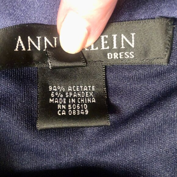 Anne Klein Dark Navy Flowy Cocktail Dress Ribbon Tie Back Scoop Neck Size 6 - Picture 17 of 17